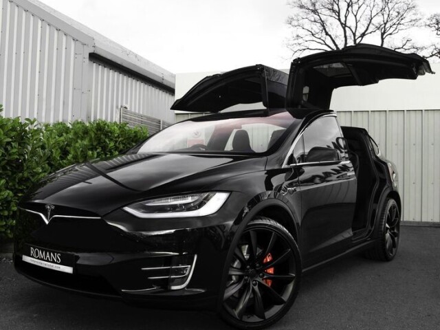 Tesla Preto ♧