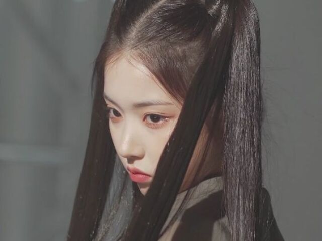 Jiwoo!