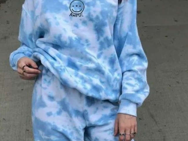 Essa tye dye