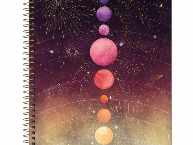 Um caderno galactico eu olhando para esse caderno falo que mundo galático lindo