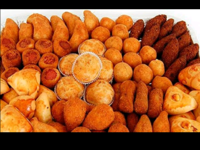 Salgados/coxinha/lasanha/batata frita/pizza etc.