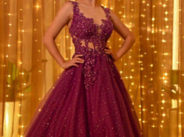 Um vestido vermelho
Uma coisa mais maçã ❤️