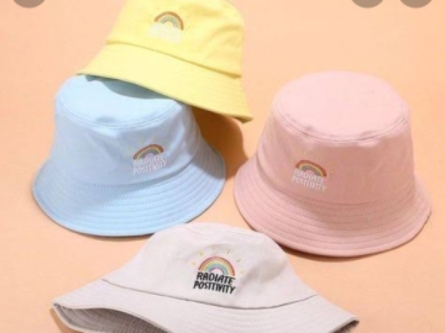 Chapéu/Hat Bucket Rosa/pink Azul/blue Amarelo/Yellow de arco iris cor pastel😏