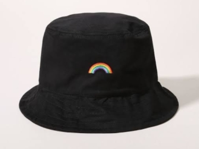 Chapeu/Hat Bucket preto/black arco iris🦄