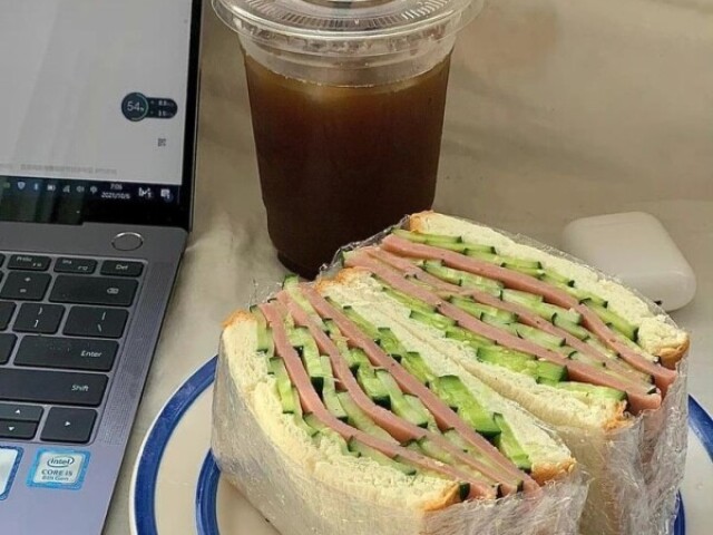 Um Lanche Simples🥪