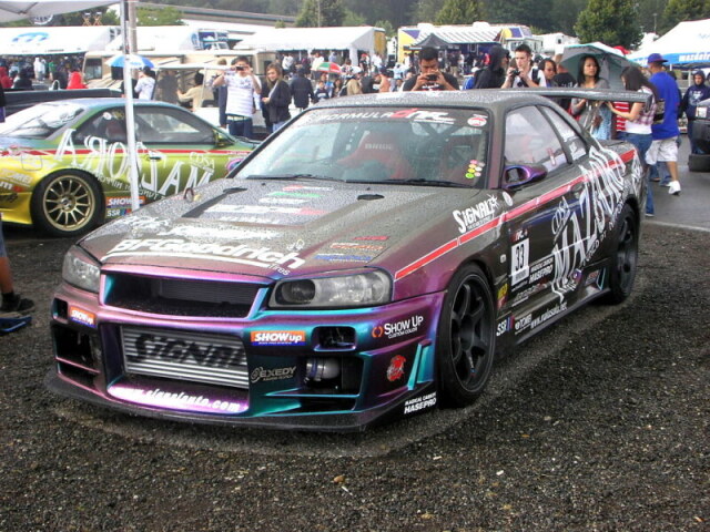 nissan skyline 2013