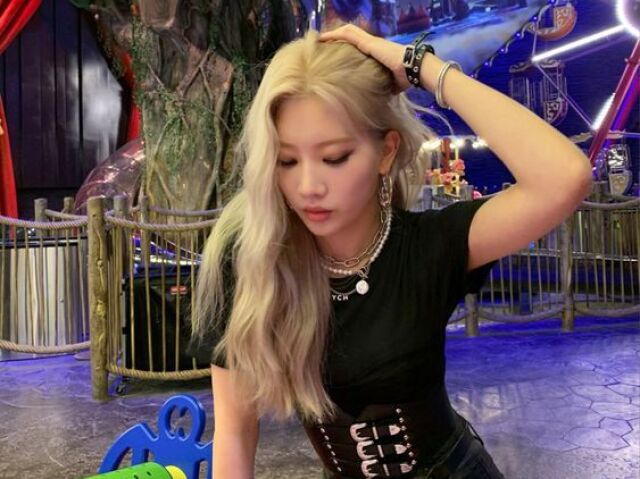 KIM LIP.