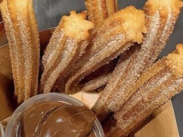 . . Churros? ♡