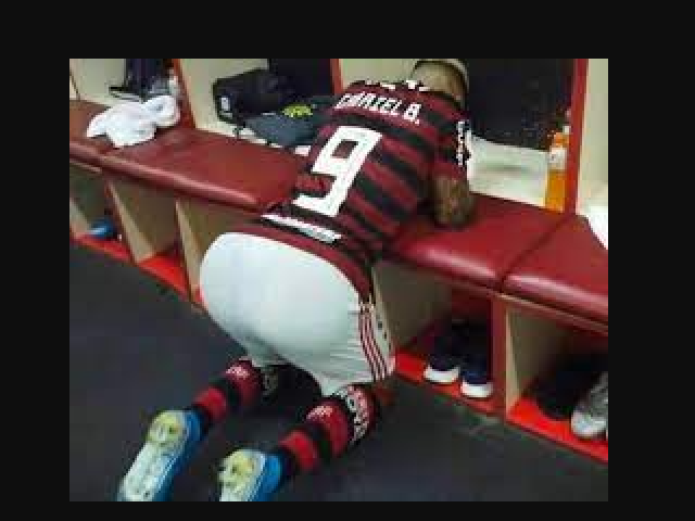 Ta com silicone na bunda gabigol