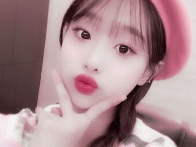 ⚬༚(͡ ♡ 𝐋𝐎𝐎𝐍𝐀: Quem sou eu?