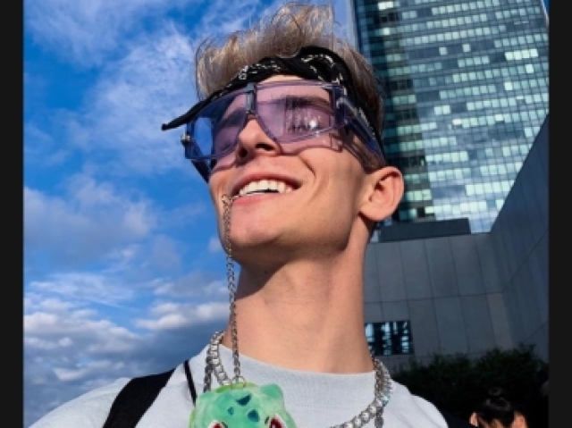 Você seria o Josh!