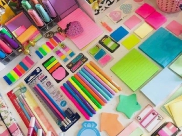 Qual seria seu estilo de material escolar?
