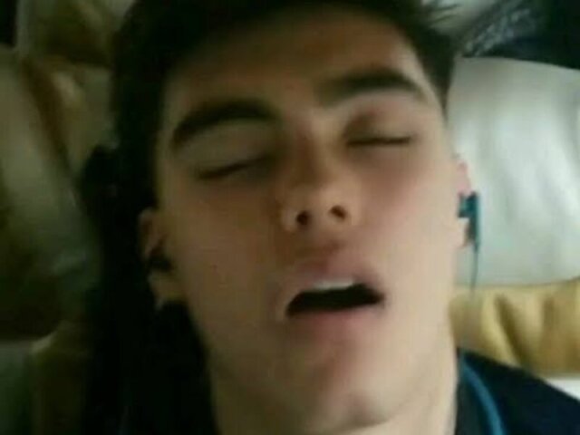 - Pode melhorar -