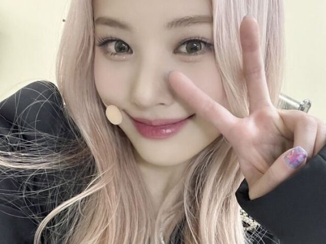 Qual idol seria sua colega de trabalho?