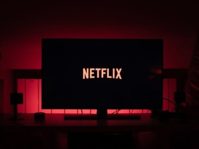 Cansado, você vai assistir Netflix no seu quarto