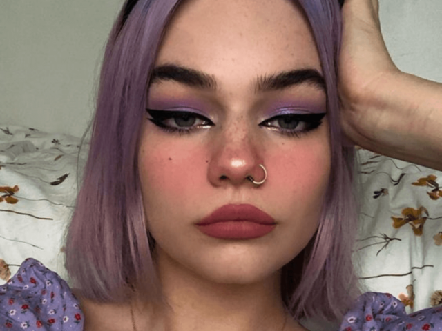 Roxo*sem o piercing*