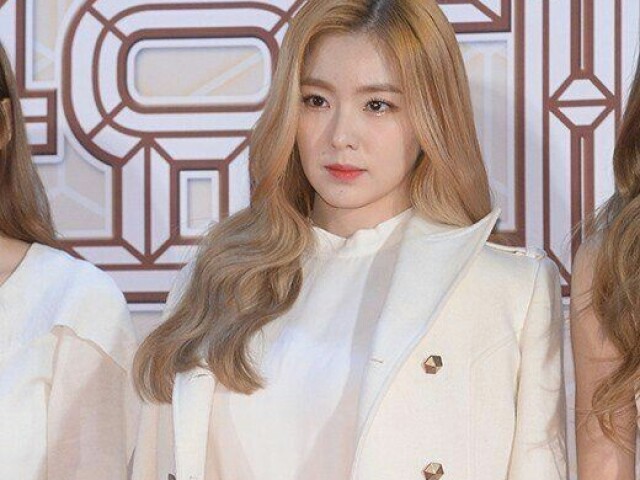 Irene (Red Velvet)