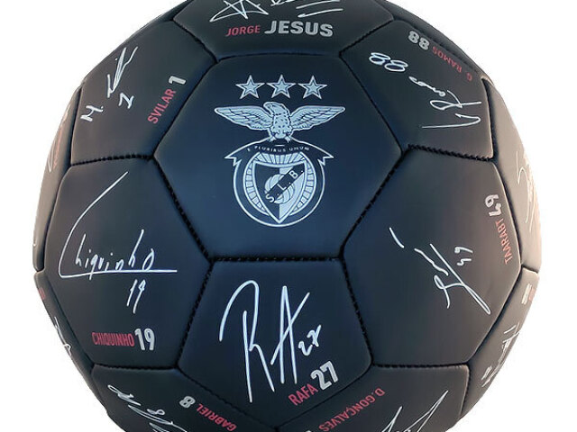 benfica bola autografada