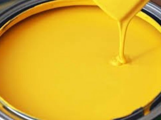 amarelo