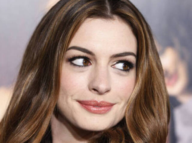 Anne Hathaway