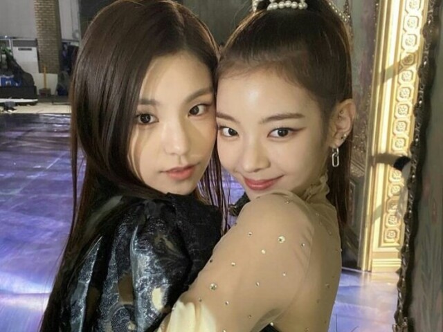 Yeji e Lia