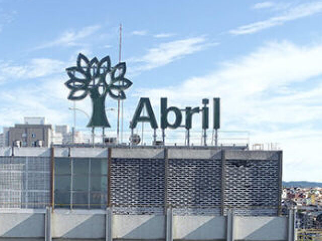 Abril