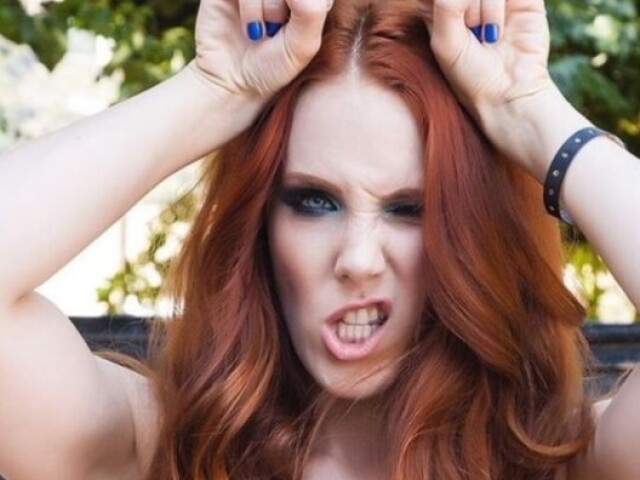 Simone Simons