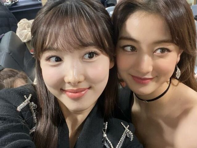 Jihyo<3