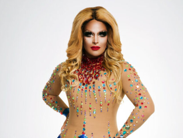 Roxxxy Andrews