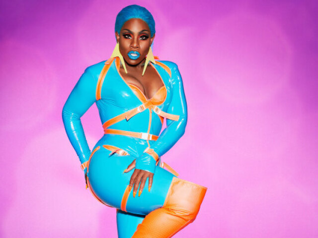 Monét X Change