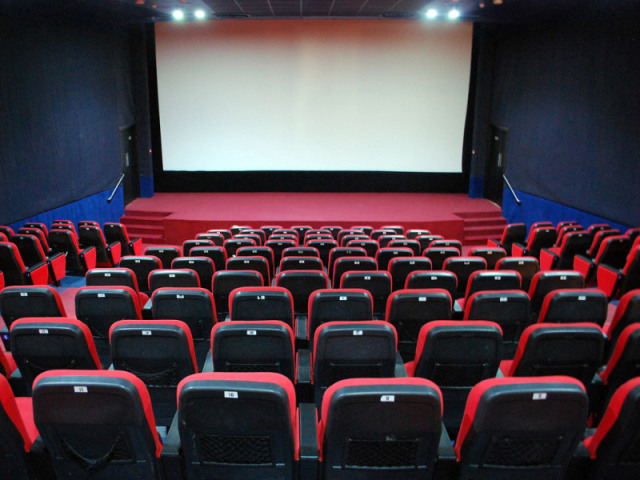 Ao cinema