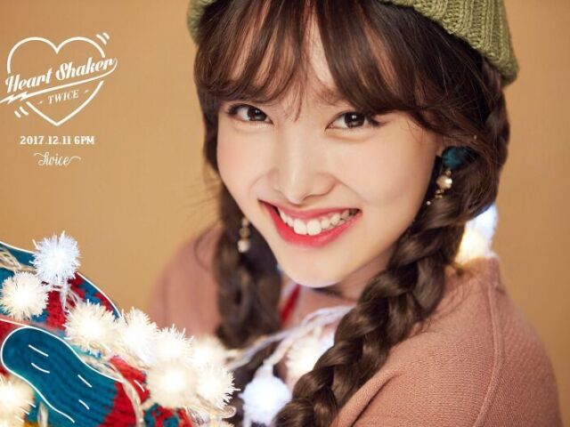 NAYEON