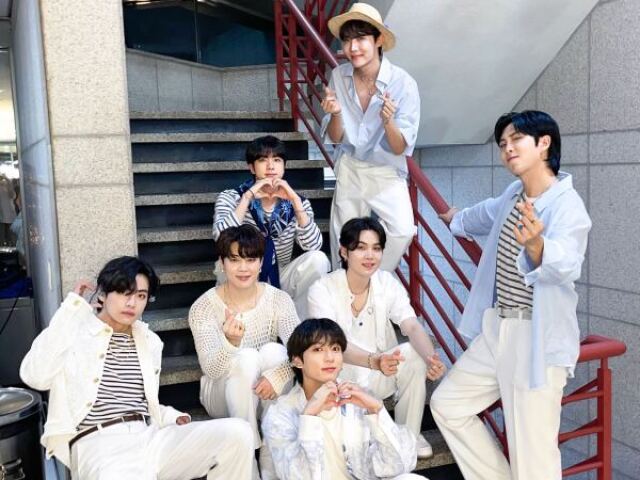 Vamos ver se vocĂȘ conhece o BTS đ