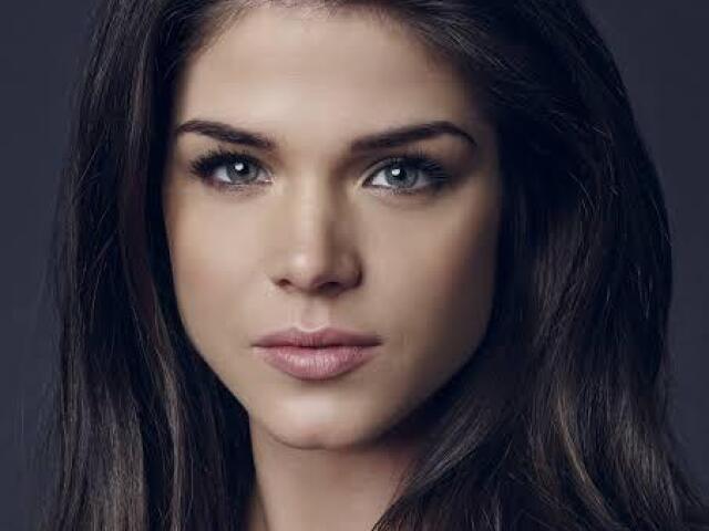 Marie Avgeropoulos ( The 100 )