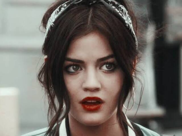 Aria Montgomery ( Pretty Little Liars )