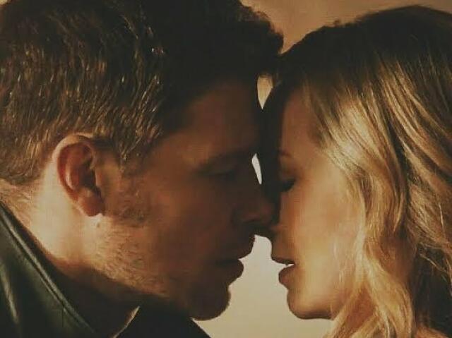 Klaus e Caroline ( TVD )