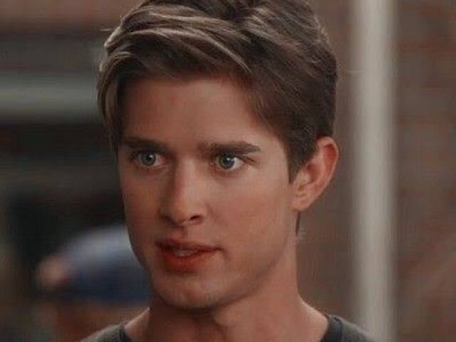 Jason Dilaurentis ( PLL )