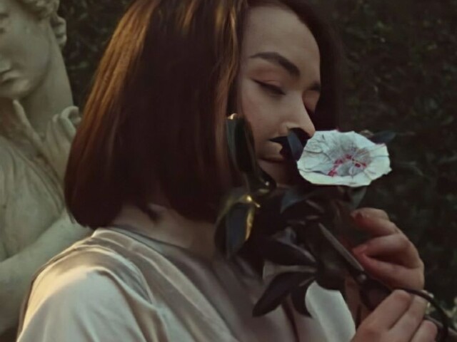 mitski 👎