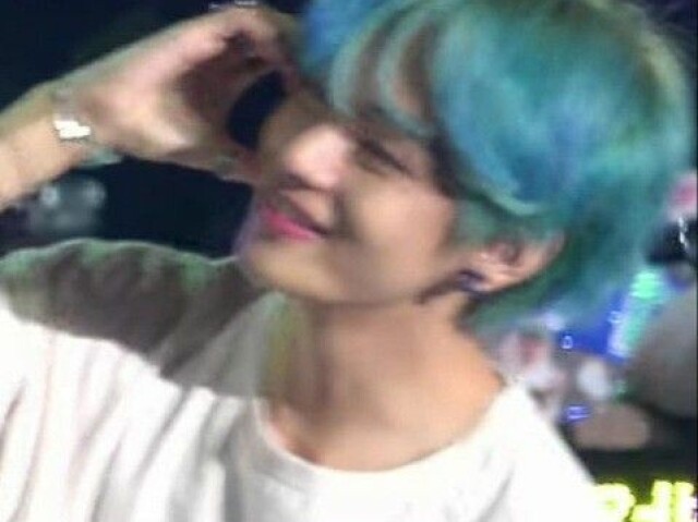 Adivinhe o mv por uma cena do Taehyung 🌟🦋