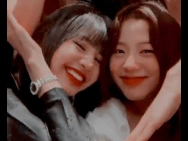 JISOO E LISA