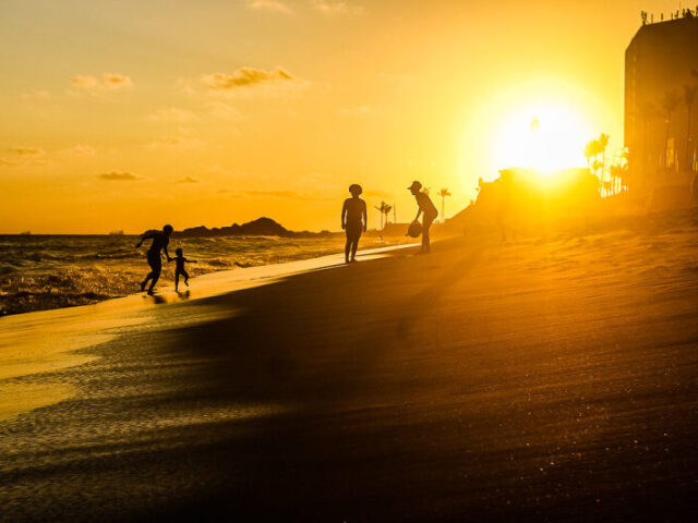 TURISMO DE SOL E PRAIA