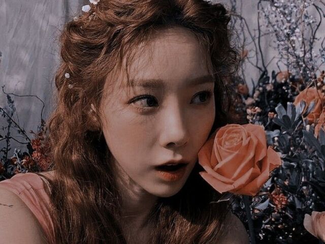 Escolha um Icon da Taeyeon e te recomendarei uma música.