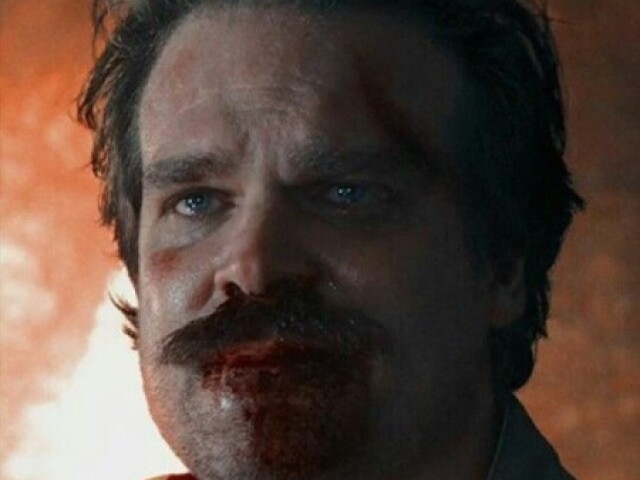 Jim Hopper ( pai da onze)