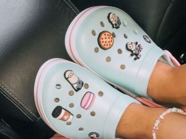 adoro crocs