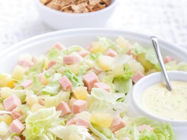 salada tropical refrescante