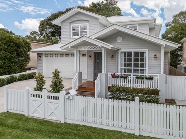 Casa\Apartamento Pequeno\Medio 25 minutos da cidade
Caracteristicas:
- Empregado que pode fazer comida e limpar a casa para você
- Não pode levar nenhum acompanhante para sua casa nem seus amigos a não ser que seu empregado esteja fora.
- Não tem liberdade
- Não precisa trabalhar
- Sem filhos