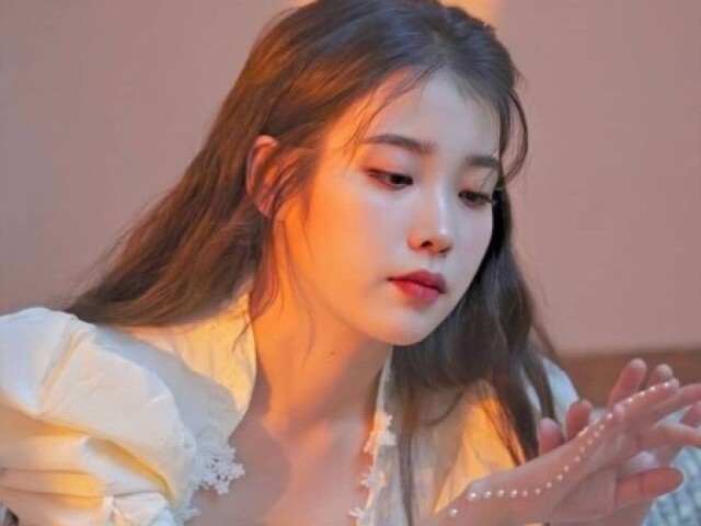 IU