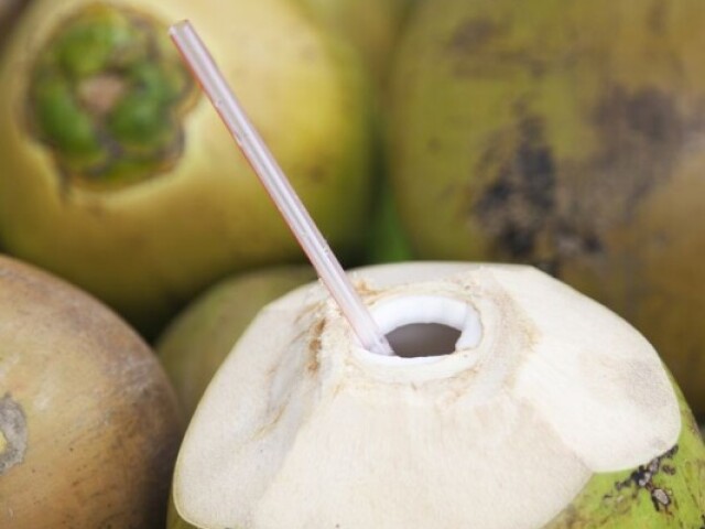 Água de coco!