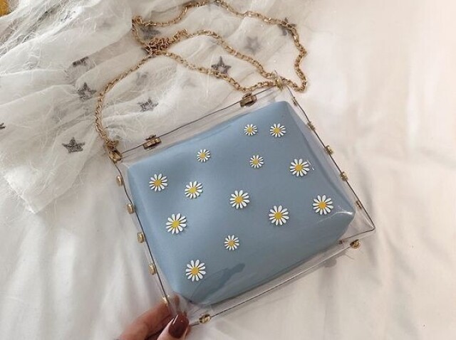 Bolsa azul com flores