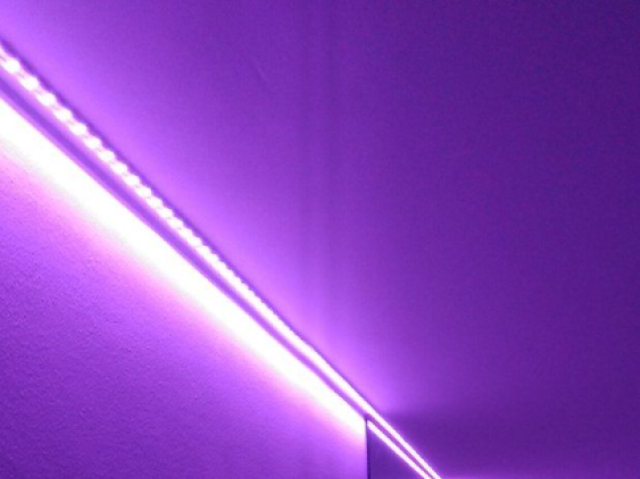 led roxo